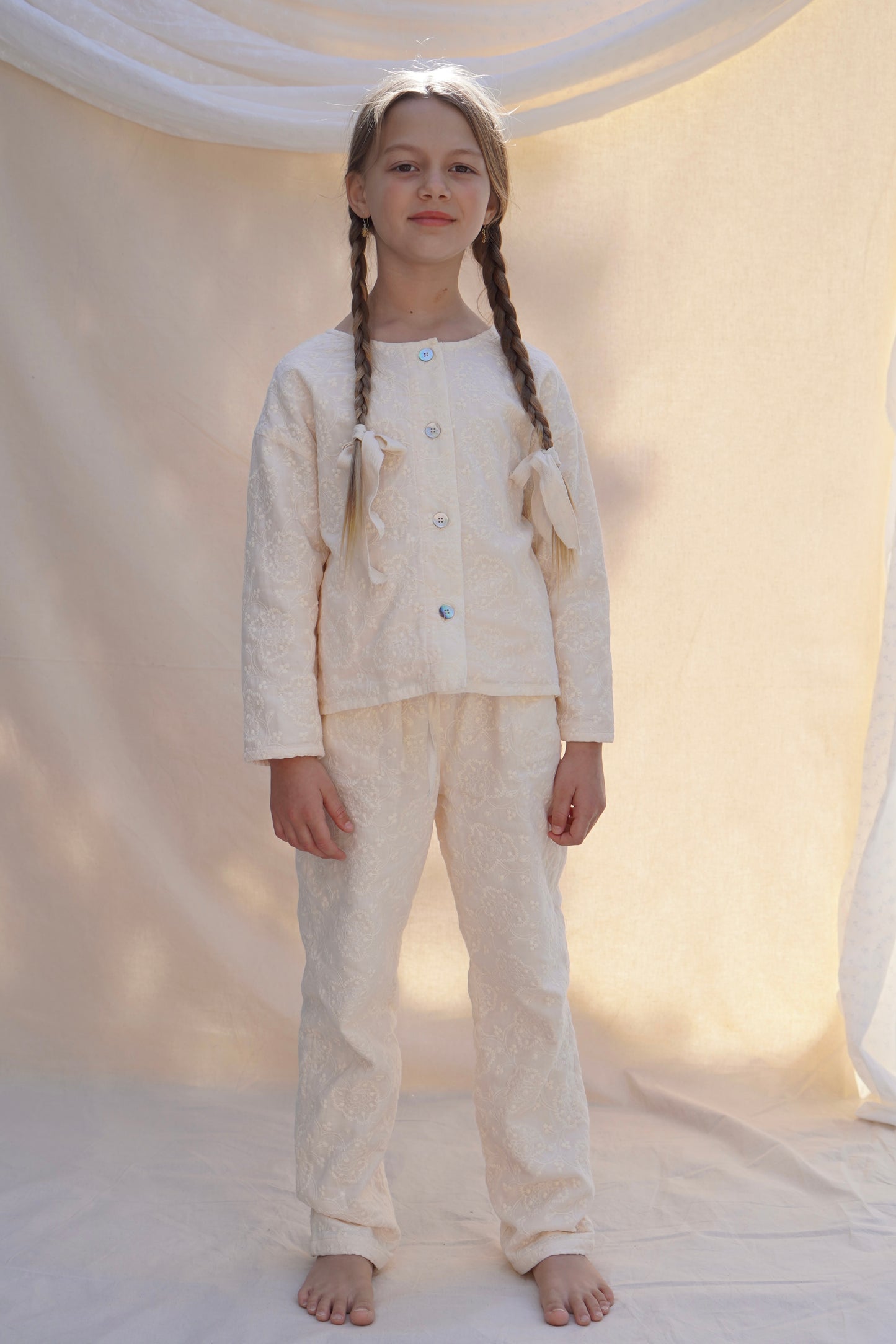 Pele Set ~ Crème Broderie